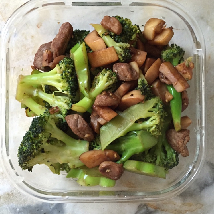 黑椒杏鲍菇牛肉粒