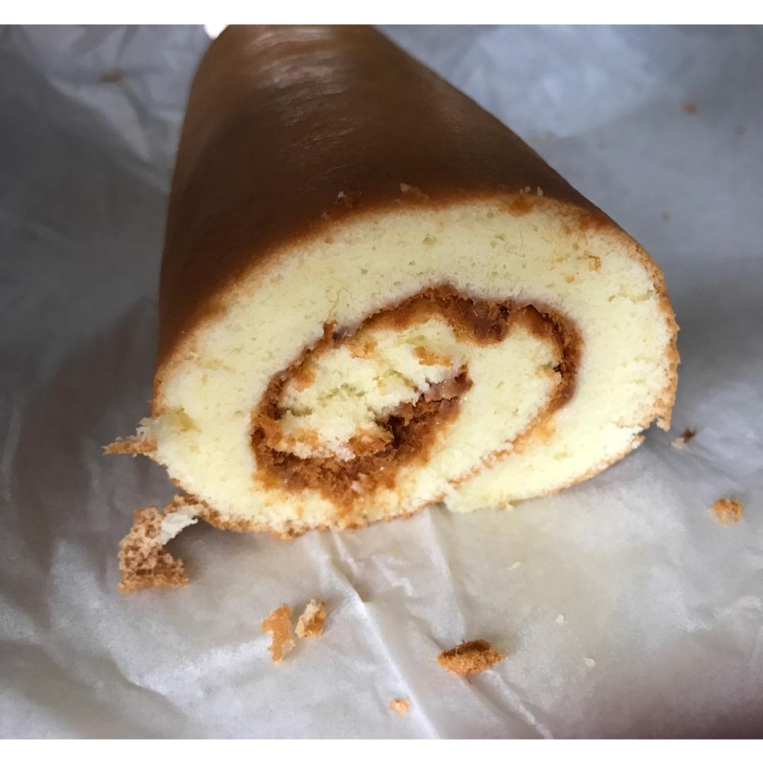 肉松戚风蛋糕卷