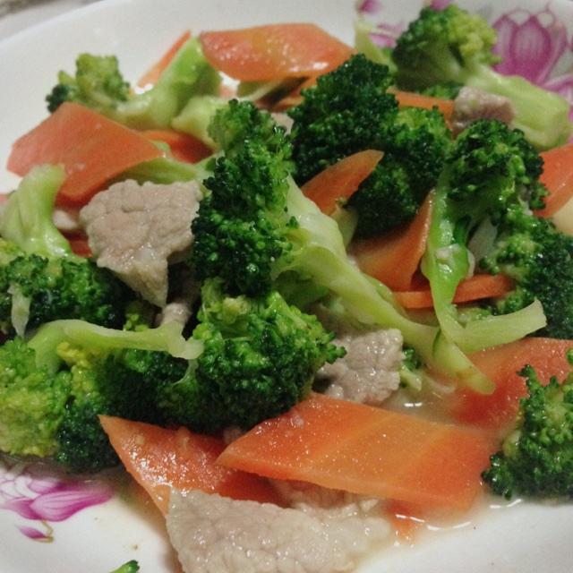 西兰花炒肉片
