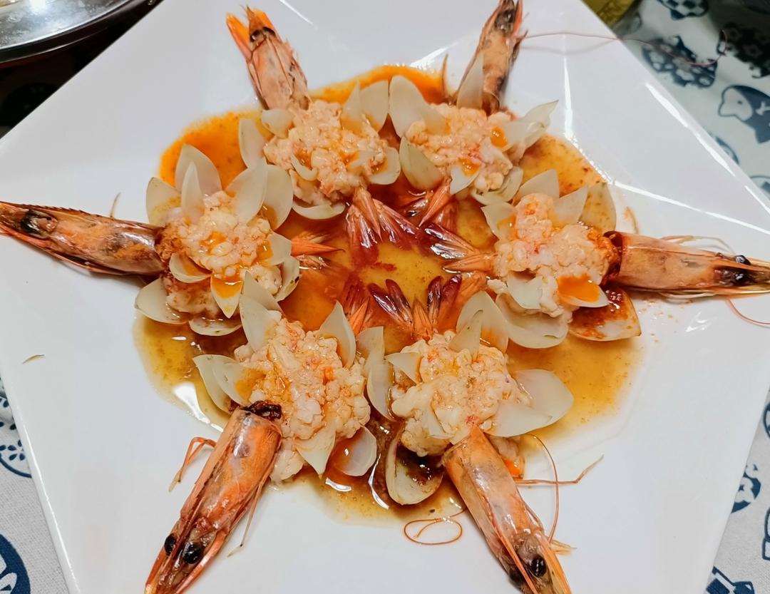 《莲花蒸虾》