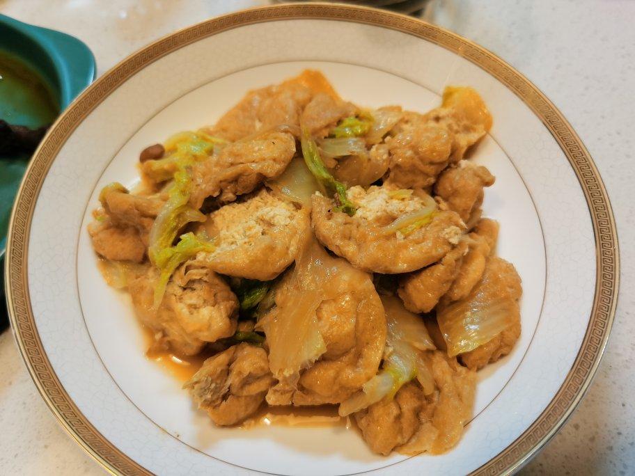 油豆腐炖白菜