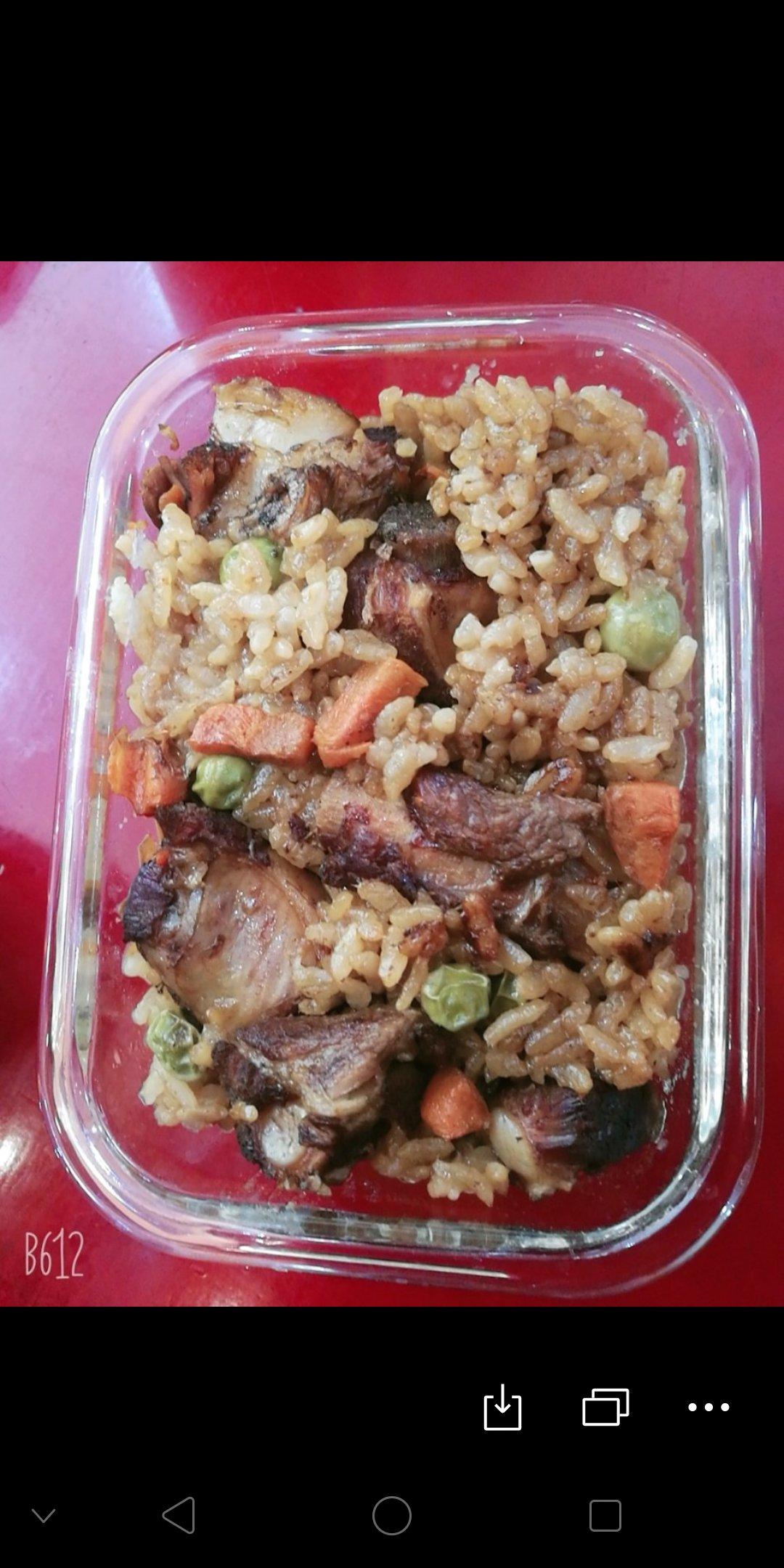 喷香排骨焖饭（爆好吃）