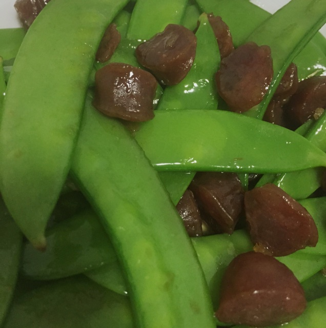 腊肠蒜泥炒荷兰豆