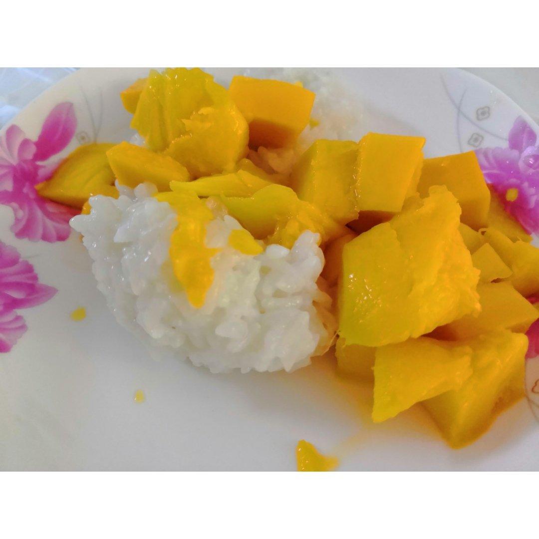 椰浆芒果糯米饭（附芒果玫瑰花做法）