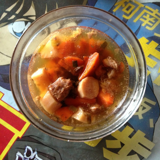 排骨炖胡萝卜山药汤