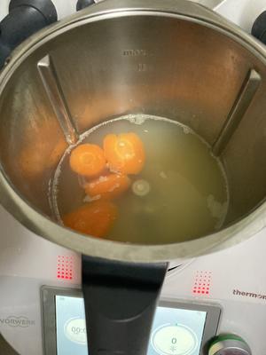玉米胡萝卜汁的做法 步骤3