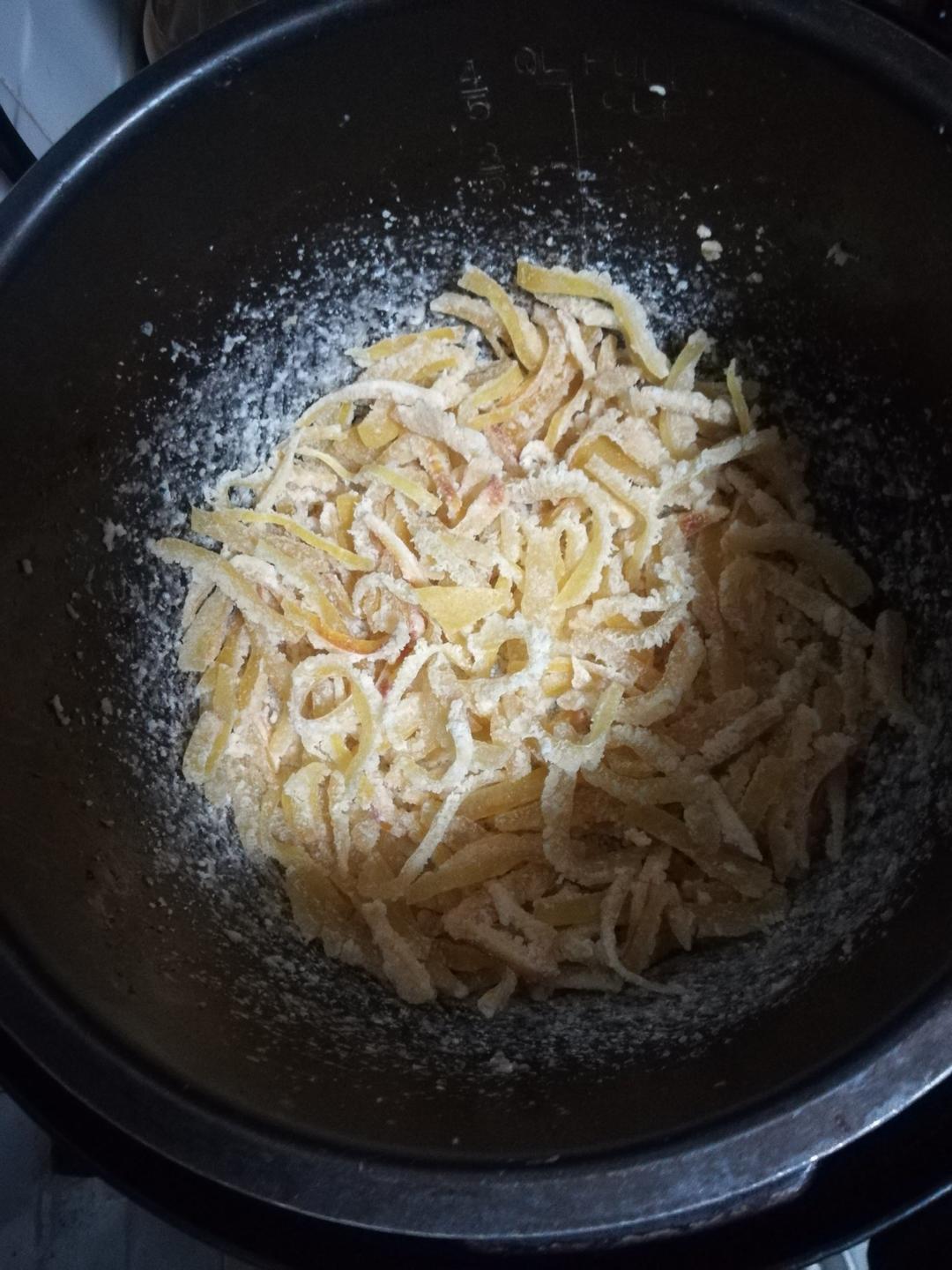 起沙挂霜柚子皮糖