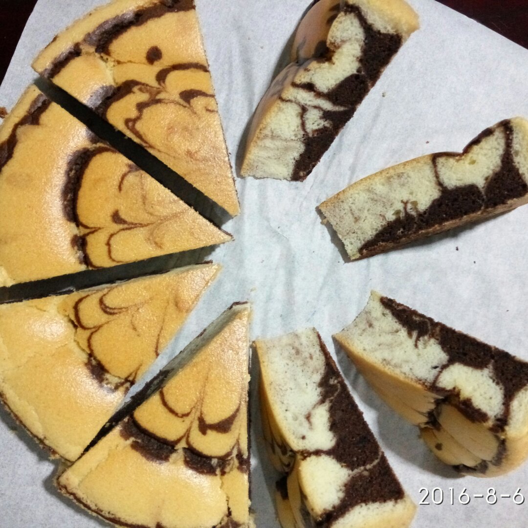 双色拉花戚风蛋糕