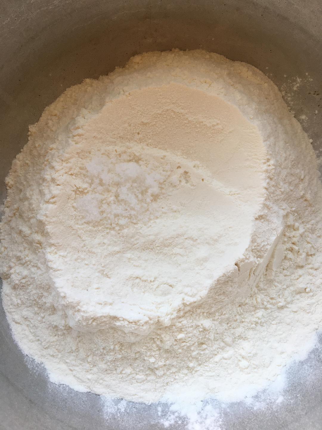 纯奶手撕吐司的做法 步骤1