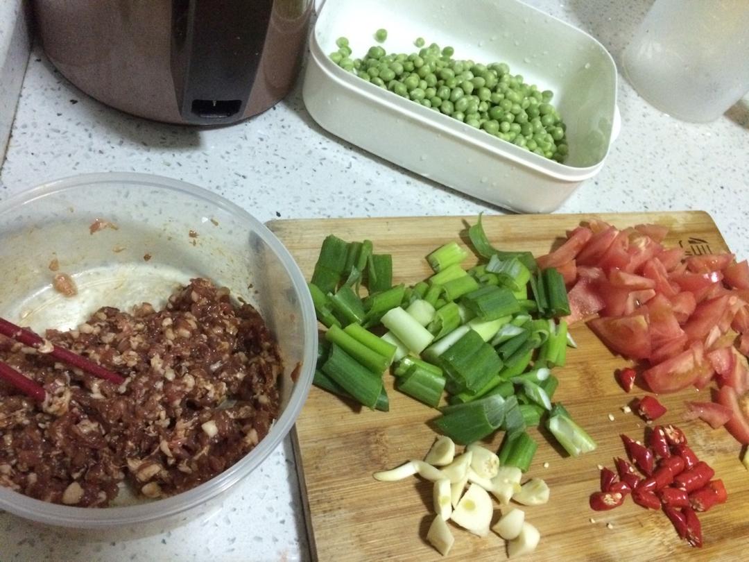 豌豆肉末西红柿