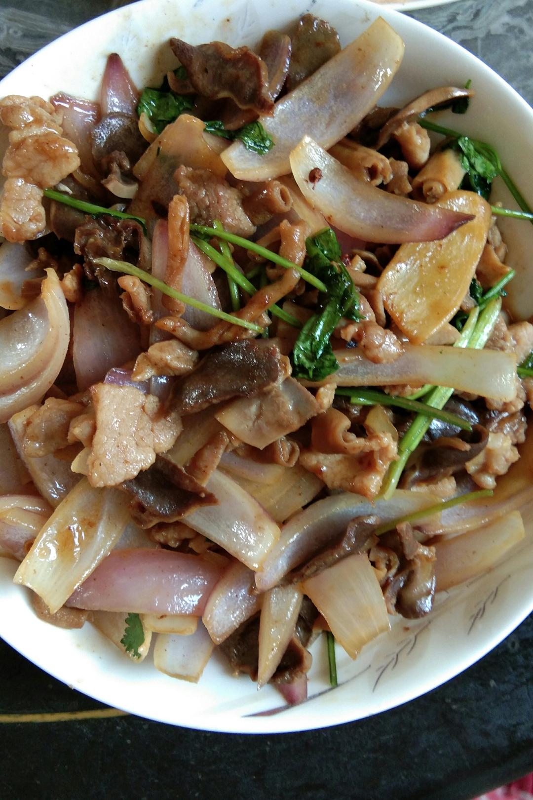 吥敢奢求d我做的洋葱炒鸡杂