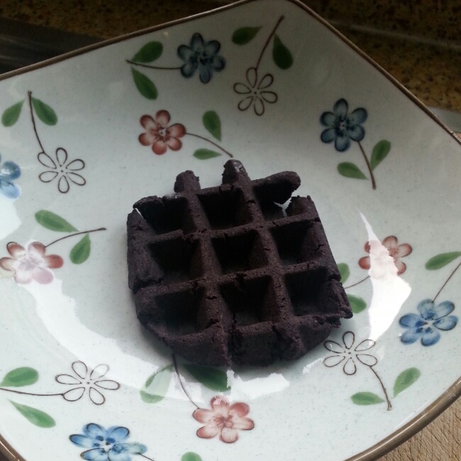 黑米裸麦华夫饼