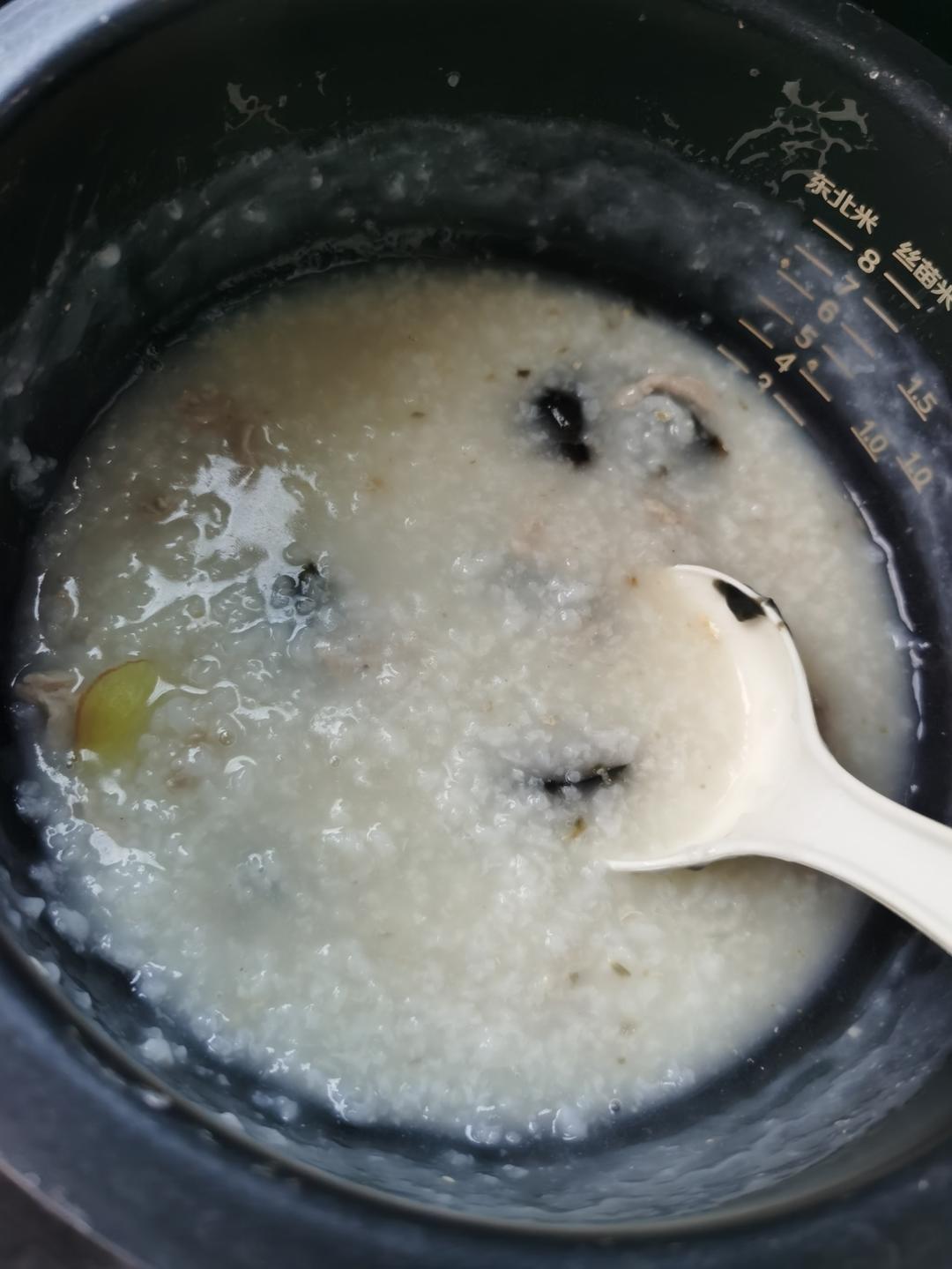 十五分钟快手之香滑皮蛋瘦肉粥(附五分钟电饭煲电压力锅更快捷方法)