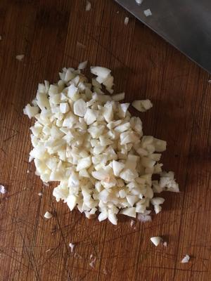蒜蓉金针菇—健康低脂家常菜的做法 步骤2