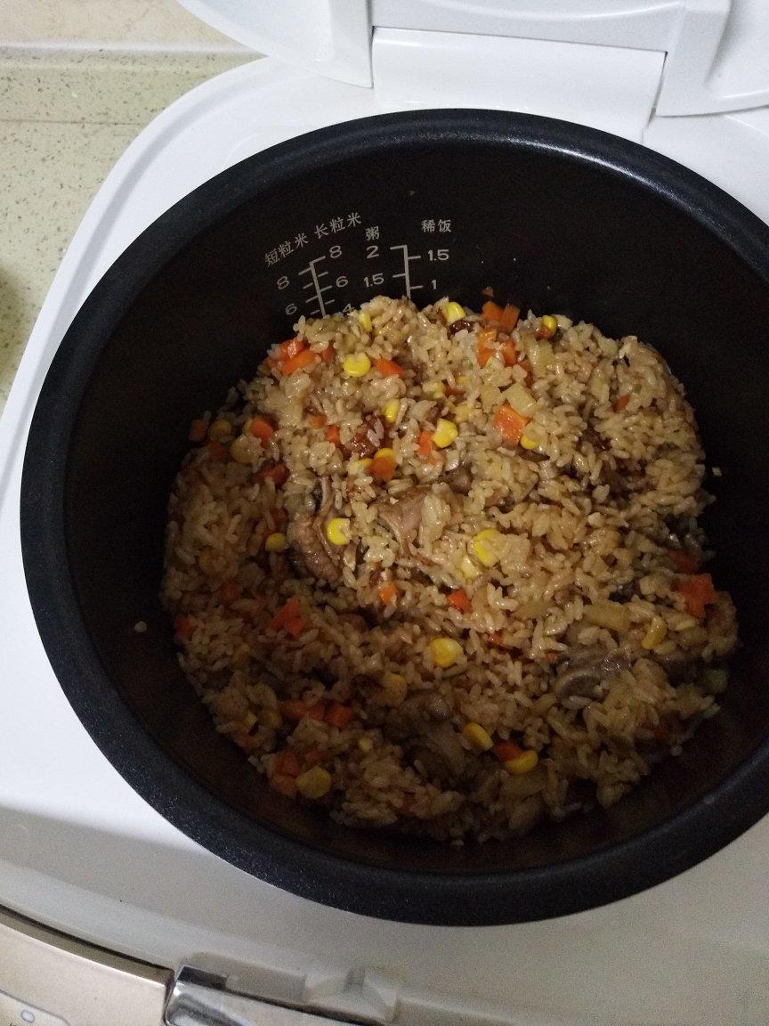 喷香排骨焖饭（爆好吃）