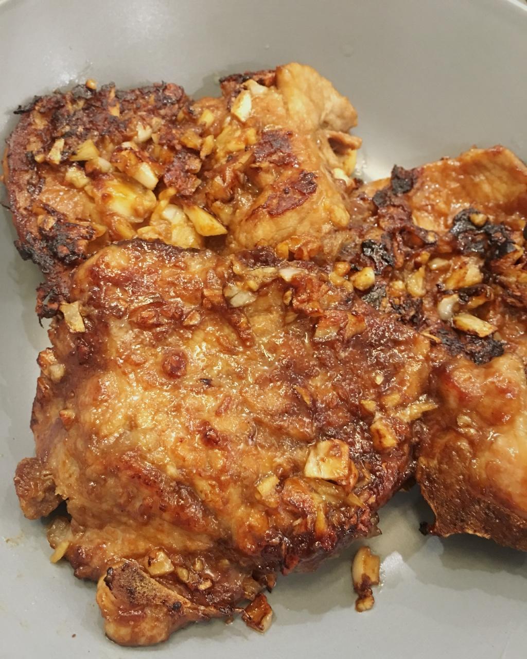 甜奶油做的蒜香猪大排