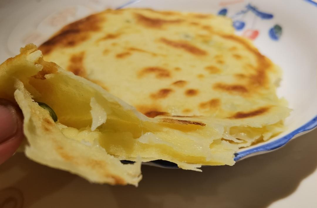 葱花大饼、蓬松柔软又简单的大葱烙饼