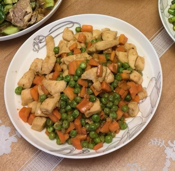 减肥食谱：小炒鸡胸肉