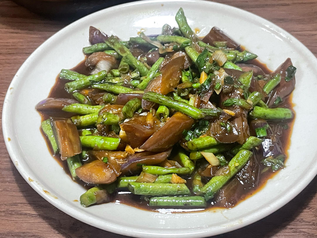 超级下饭的豆角烧茄子