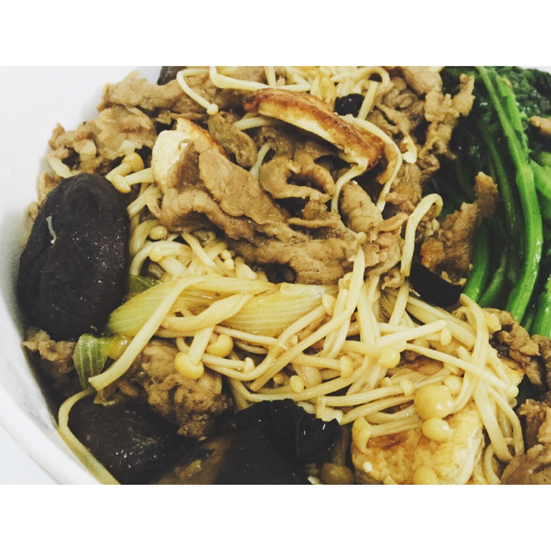 寿喜烧（日式牛肉锅）