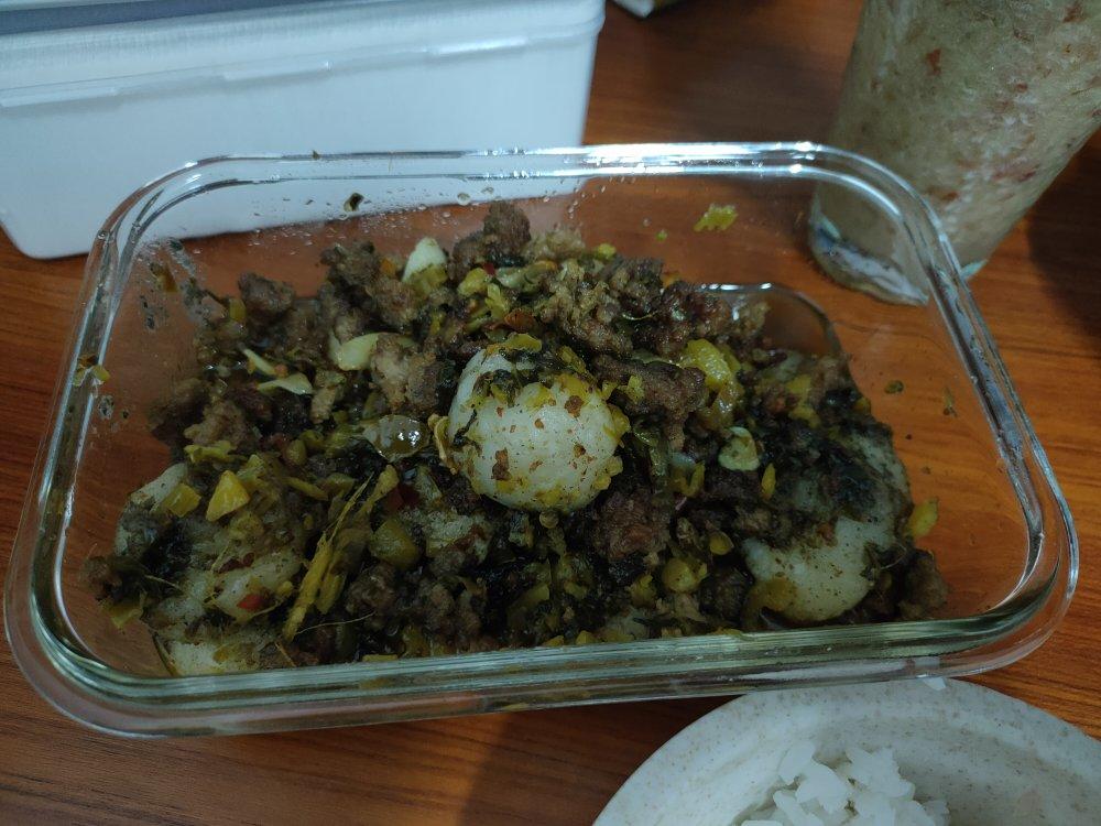 酸菜炒汤圆