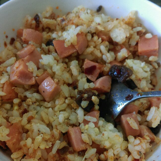 黄金火腿肠蛋炒饭