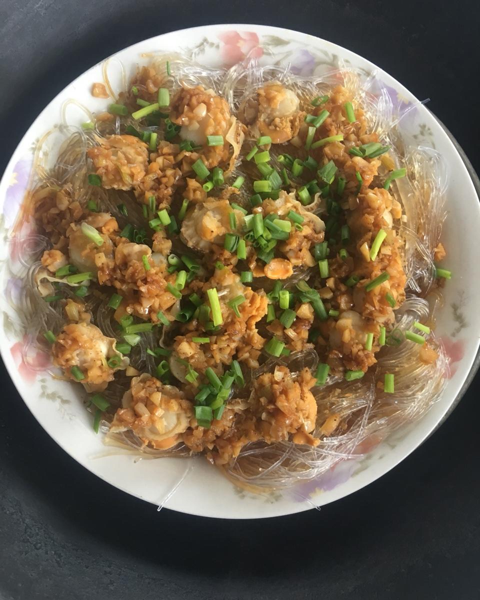 蒜蓉扇贝肉蒸粉丝