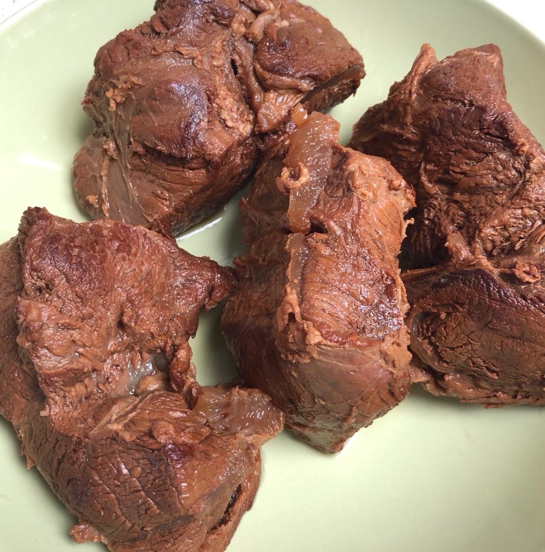 卤牛肉