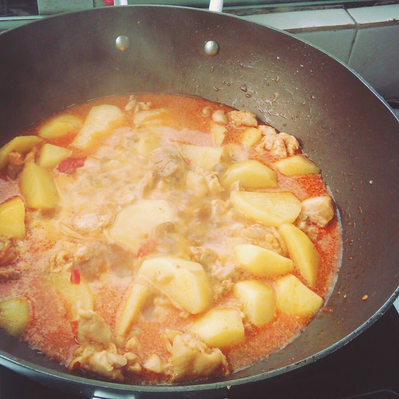 土豆焖鸭