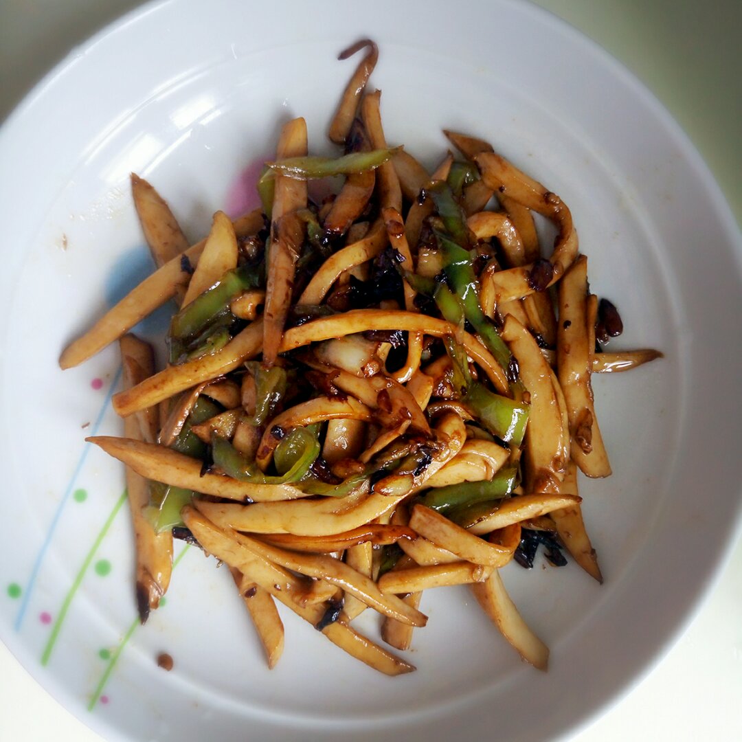 青椒素炒杏鲍菇