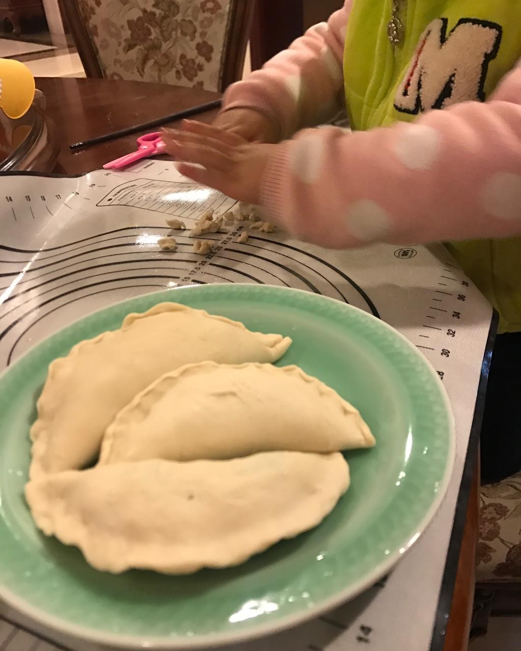 快手韭菜盒子（附花边盒子做法）