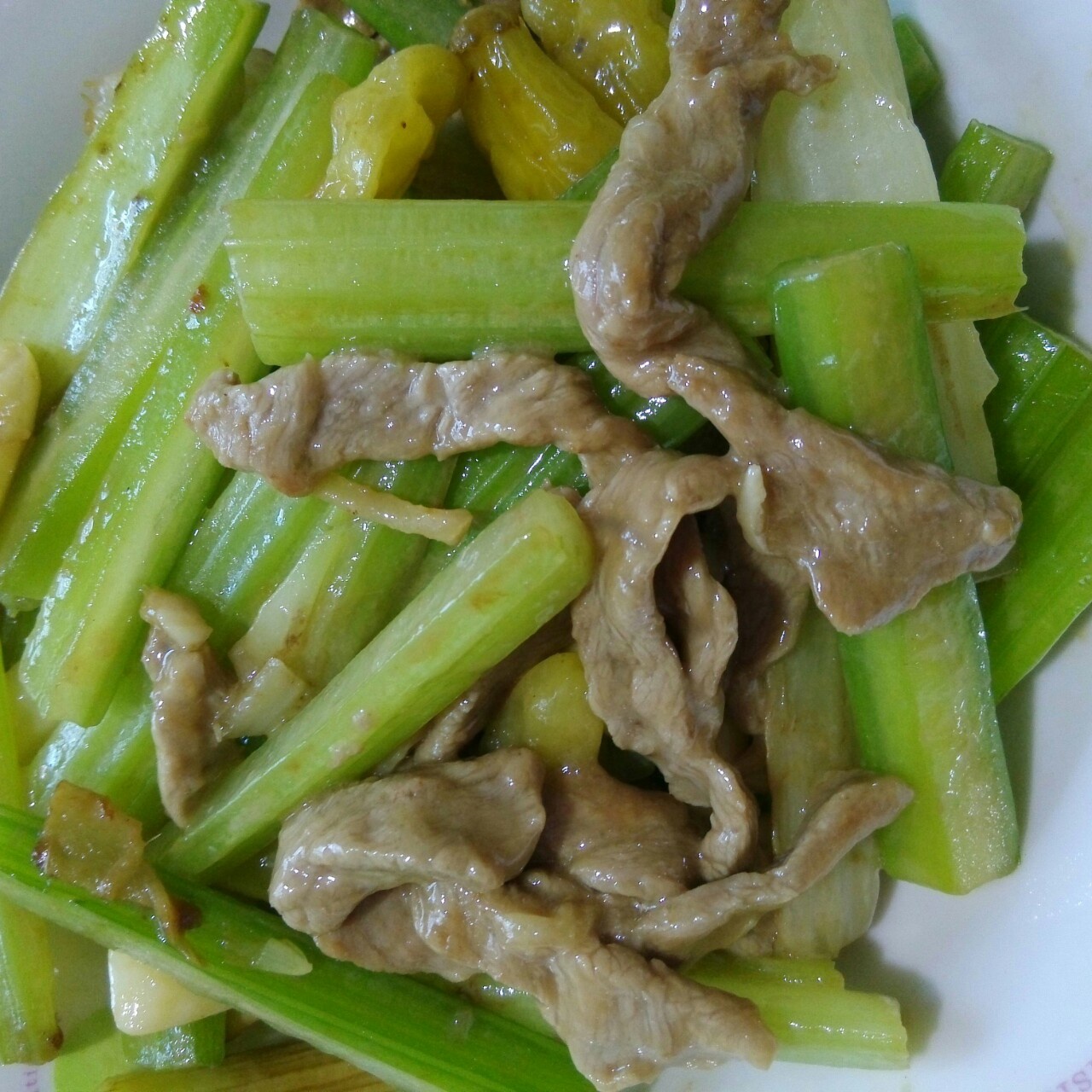 西芹炒牛肉