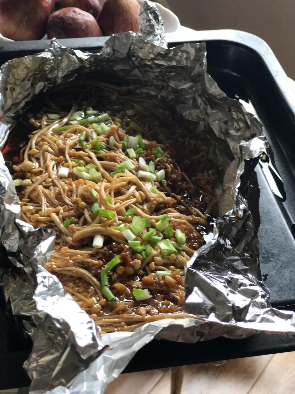 蒜蓉孜然烤金针菇