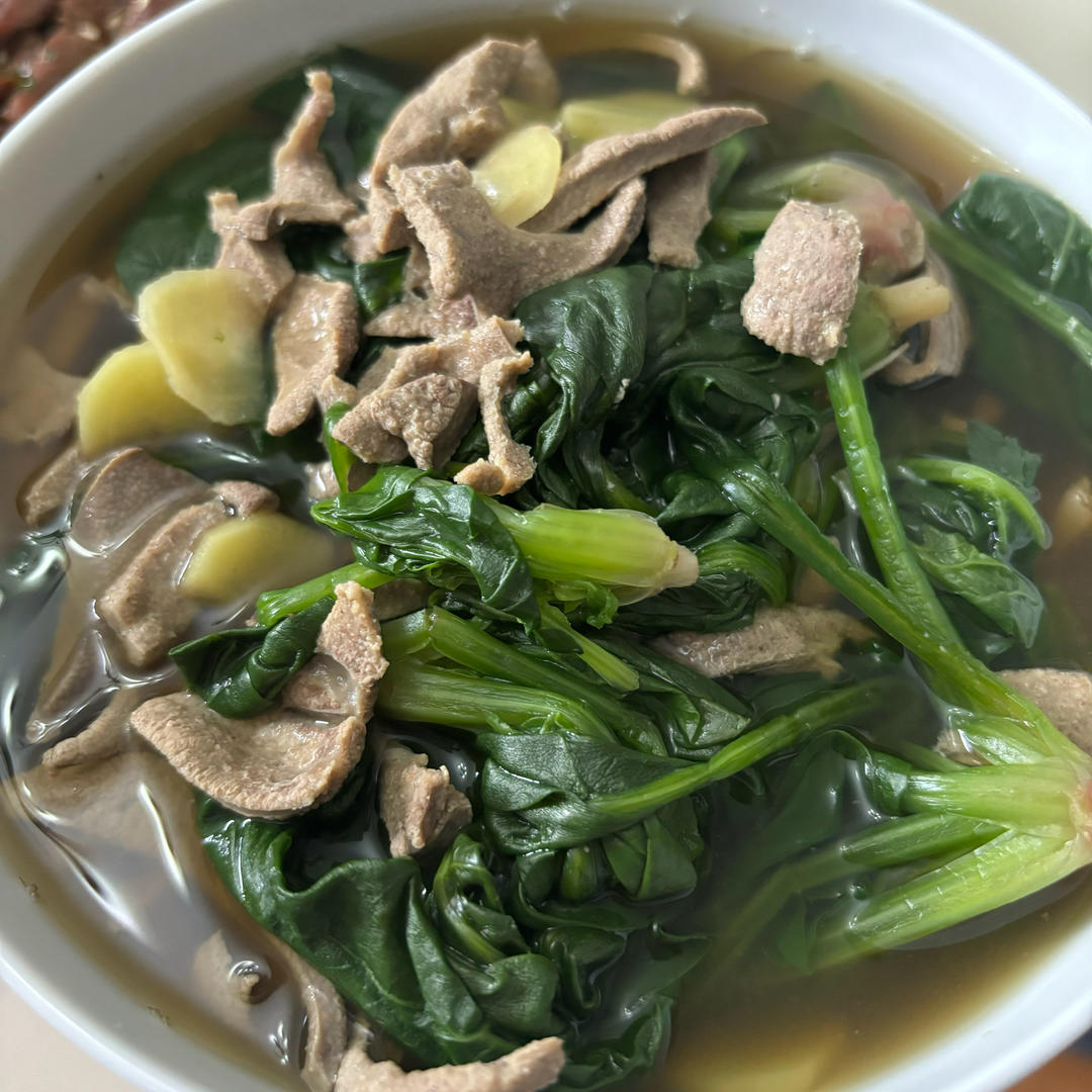 鲜嫩的猪肝汤
