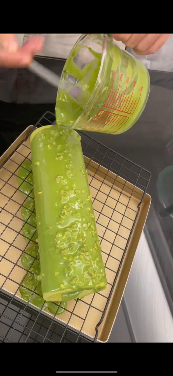 三重口感❗️超满足❗️抹茶梦龙蛋糕卷