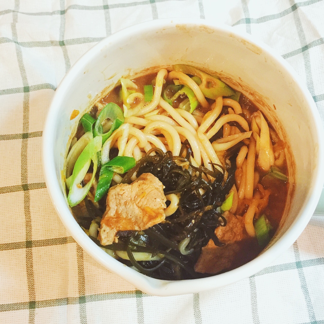 《昨日的美食》之南瓜猪肉乌龙面