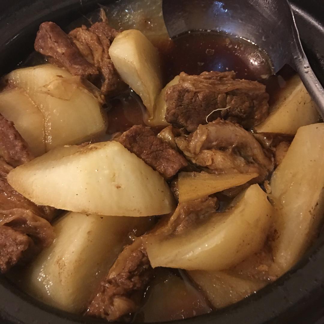 炖牛腩