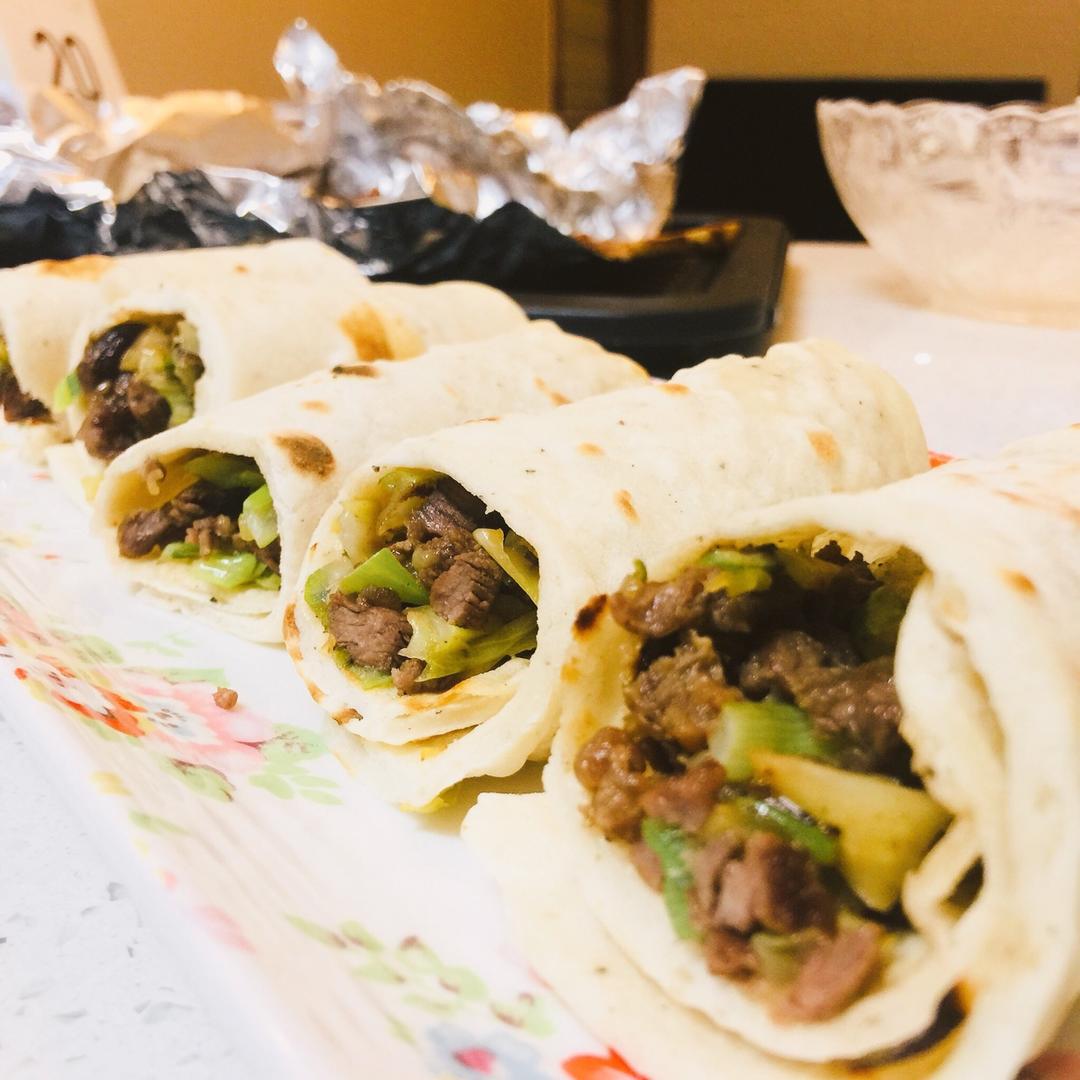 牛肉卷饼（自制卤牛肉）