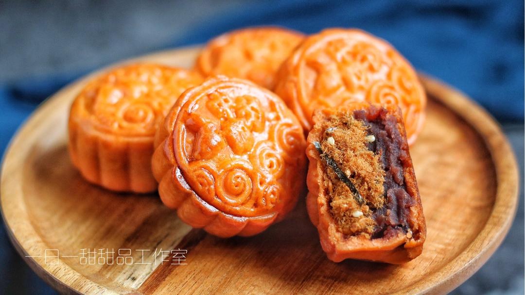 广式月饼——蛋黄莲蓉月饼