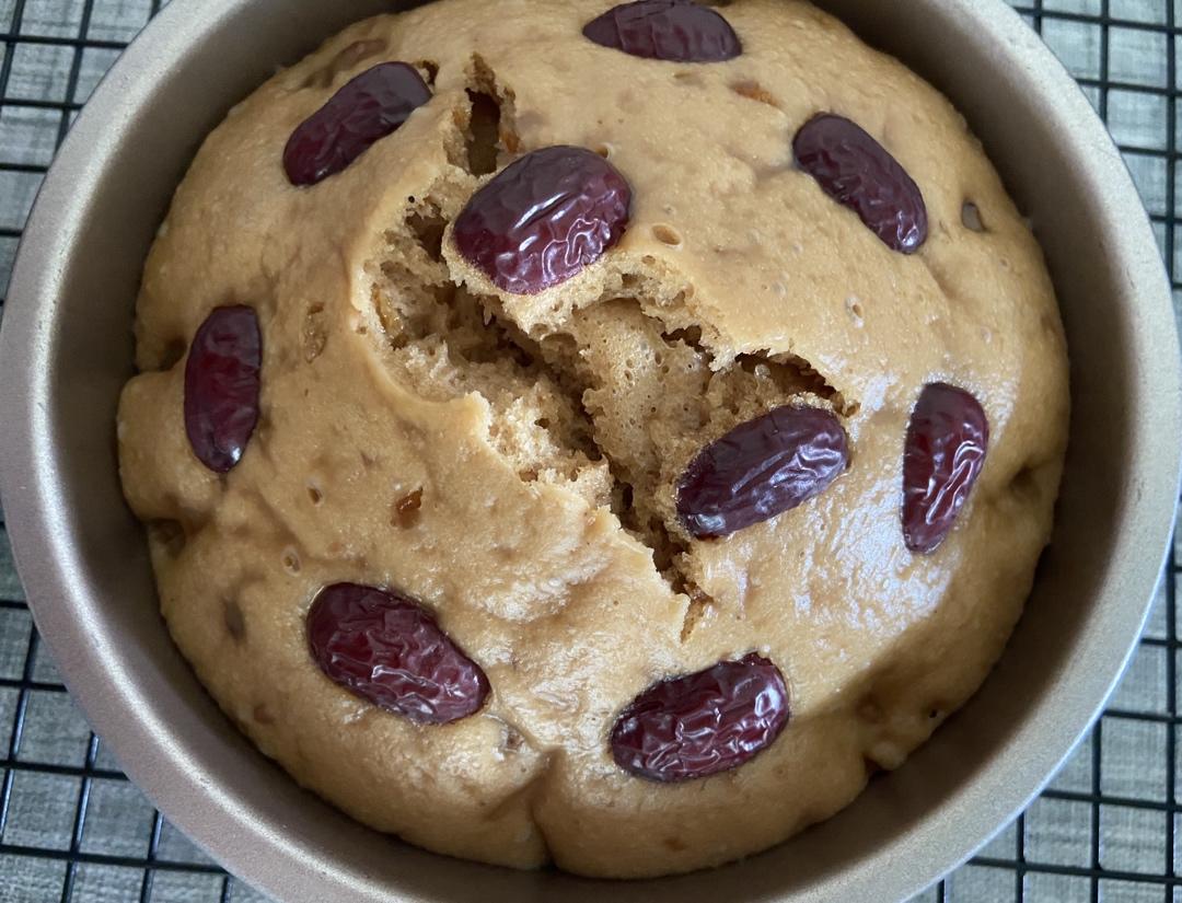 红枣红糖发糕：不塌不缩、组织均匀、手感软绵、口感Q弹