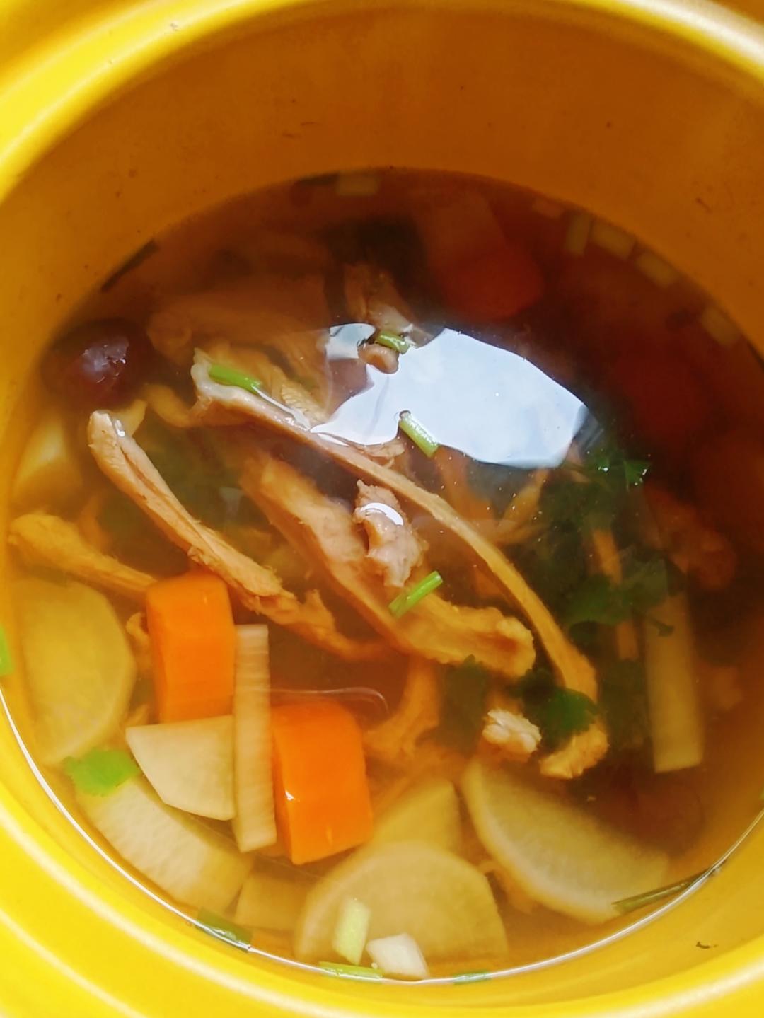 清炖滋补羊排汤