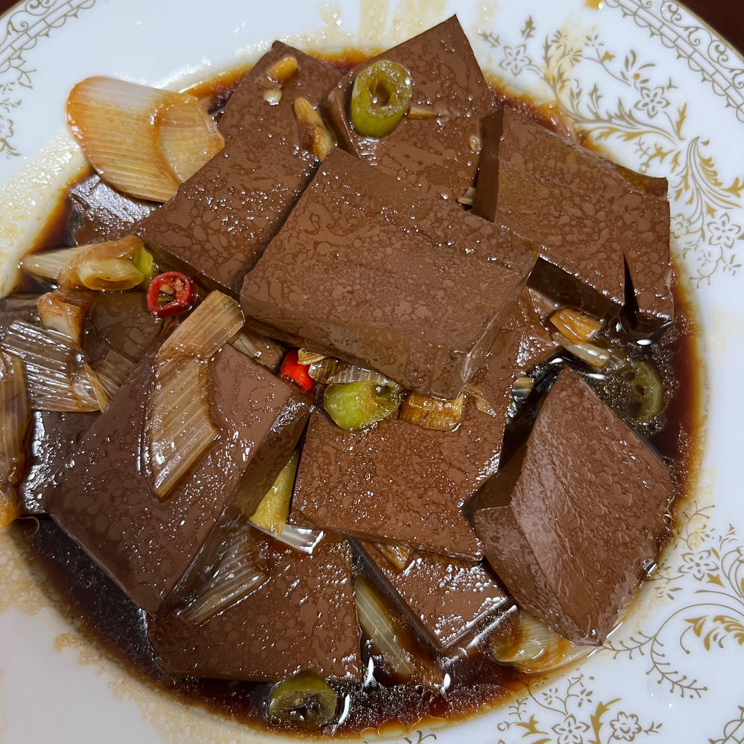 爆炒鸭血
