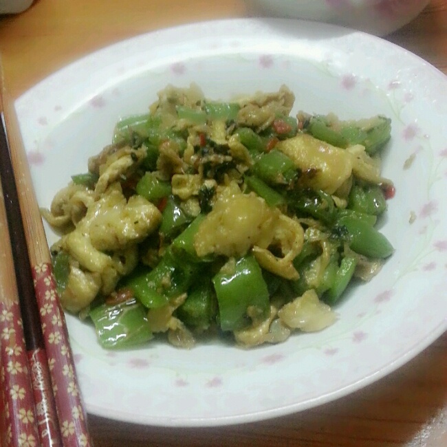 尖椒炒鸡蛋