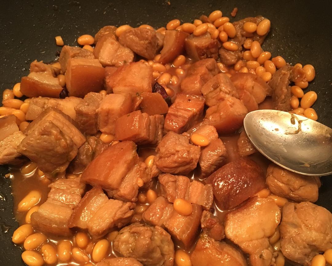 黄豆红烧肉