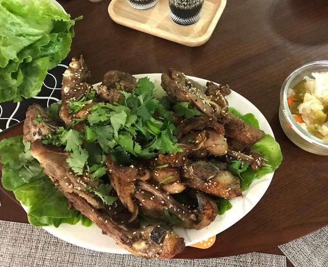 冬天,烤羊排和电视剧更配哦~的做法