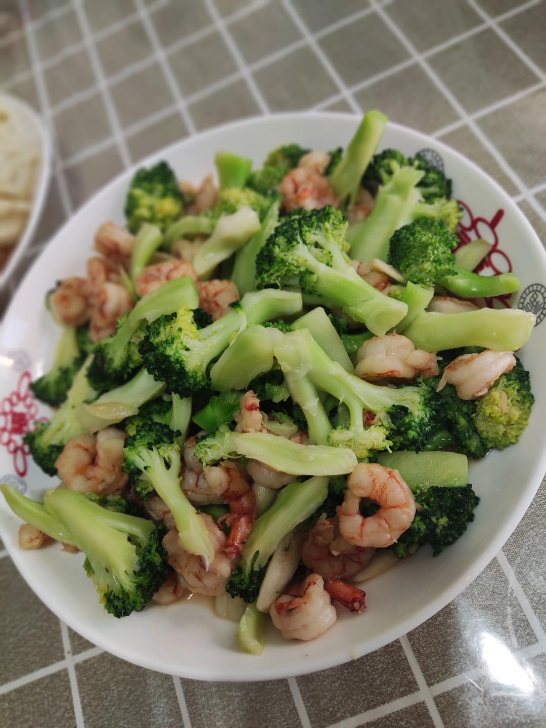 挑战100道家常菜｜半荤｜西兰花炒虾仁