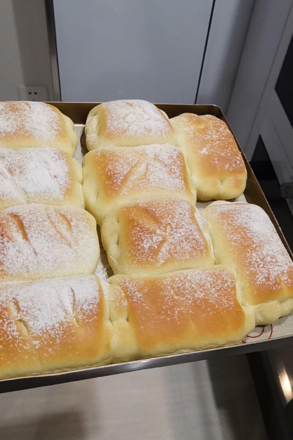 软到不知所措的牛奶卷