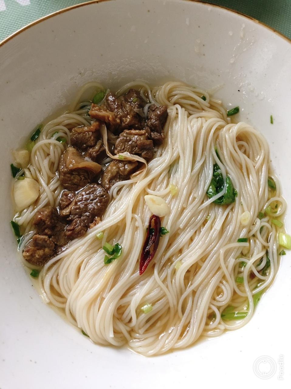 一碗热汤面