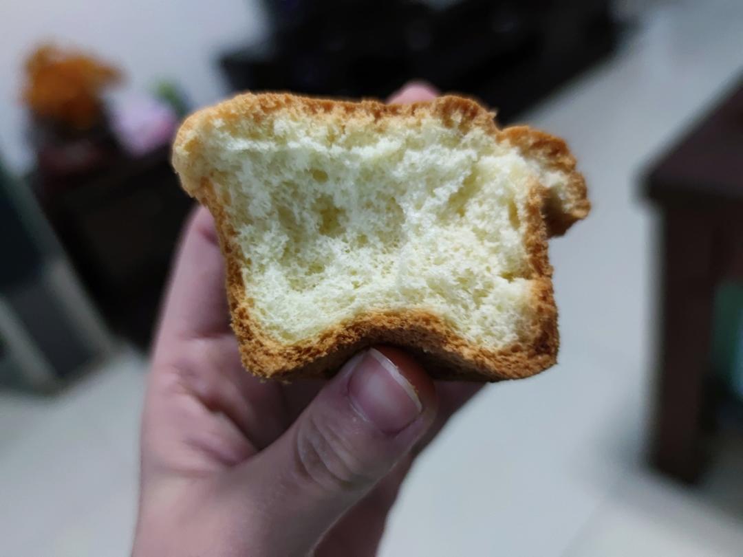 完美戚風杯子蛋糕（一定不会开裂的方法）