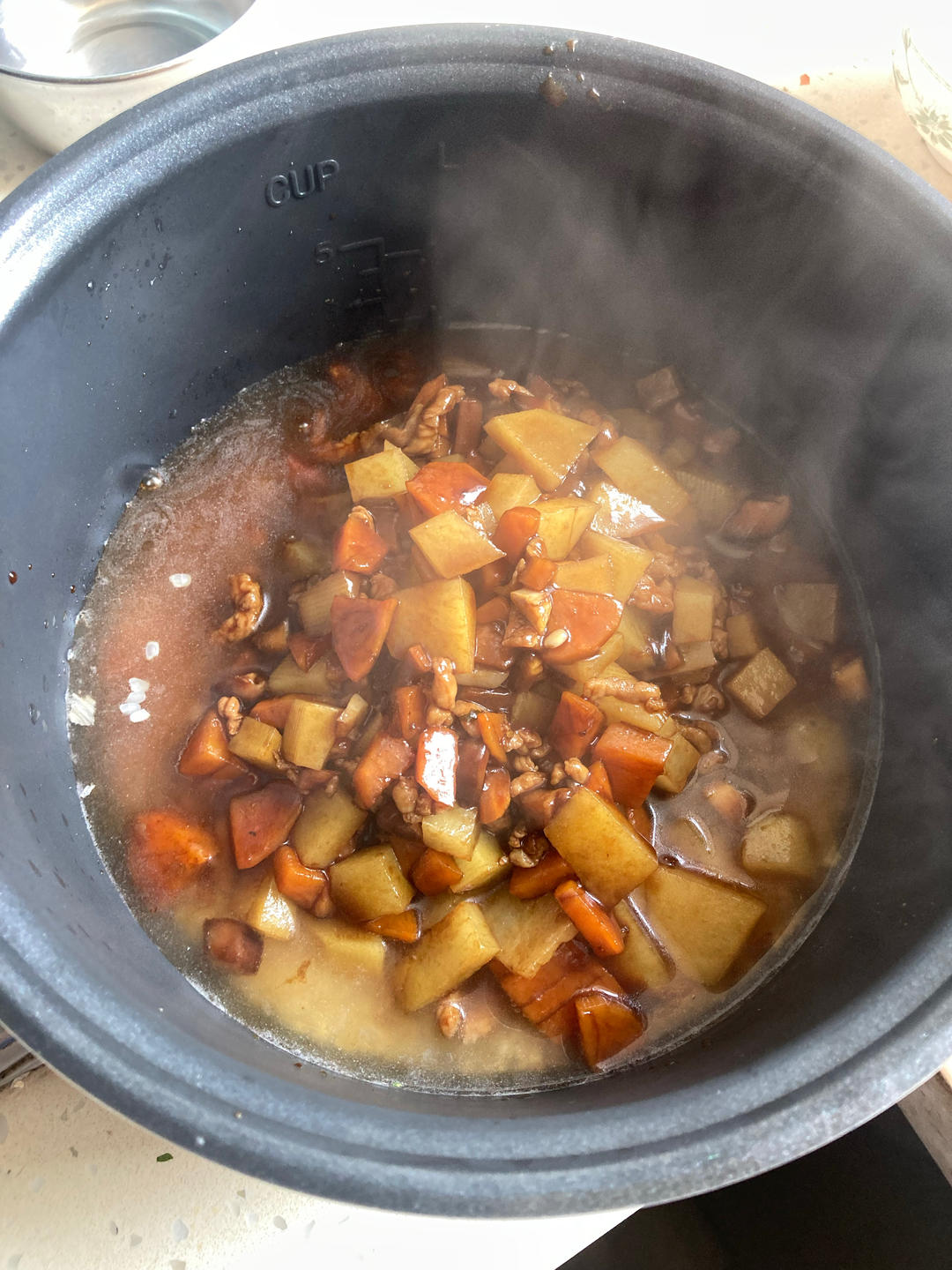 土豆焖饭（电饭煲）